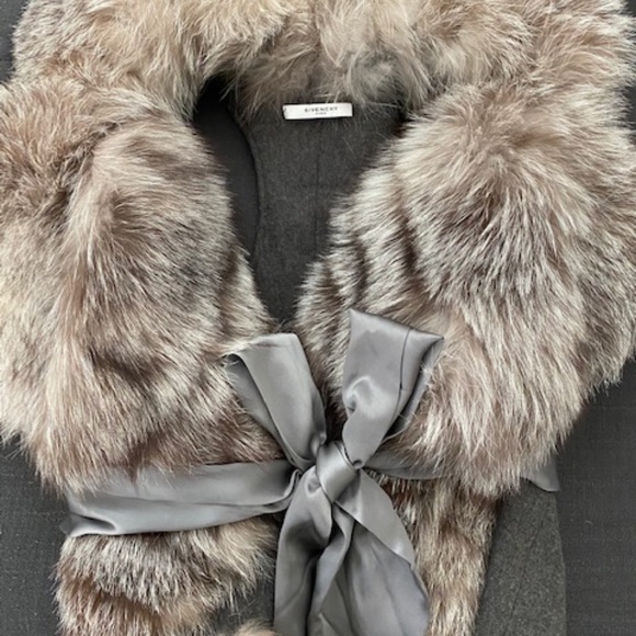 Givenchy Fox Vest - Picture 3 of 4